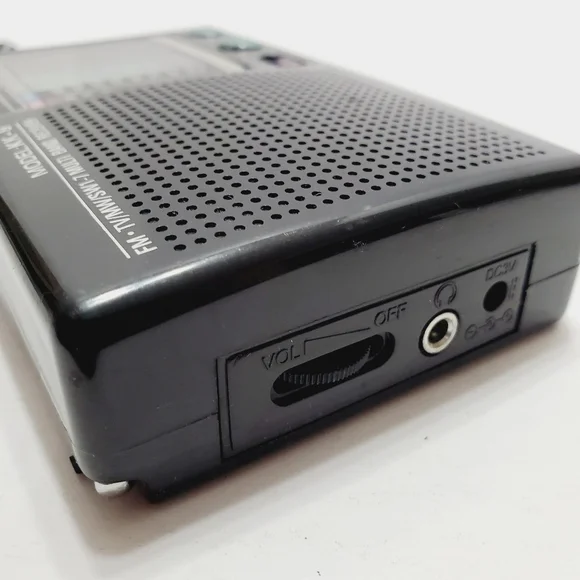 KK-9 9 Band Radio Tested in Working Condition - Picture 5 of 6